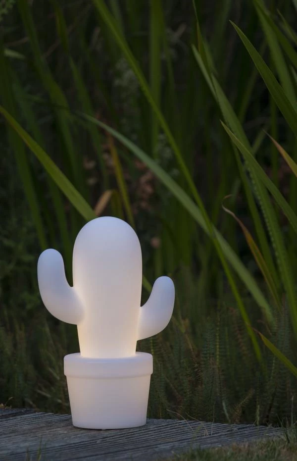 Lucide CACTUS - Oplaadbare Tafellamp Buiten - Accu/Batterij - Ø 22,7 cm - LED Dimb. - 1x2W 2700K - IP44 - Wit - sfeer 3